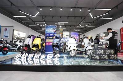 加速冲刺年销百万台！探访新工厂，揭秘电动车制造新纪元